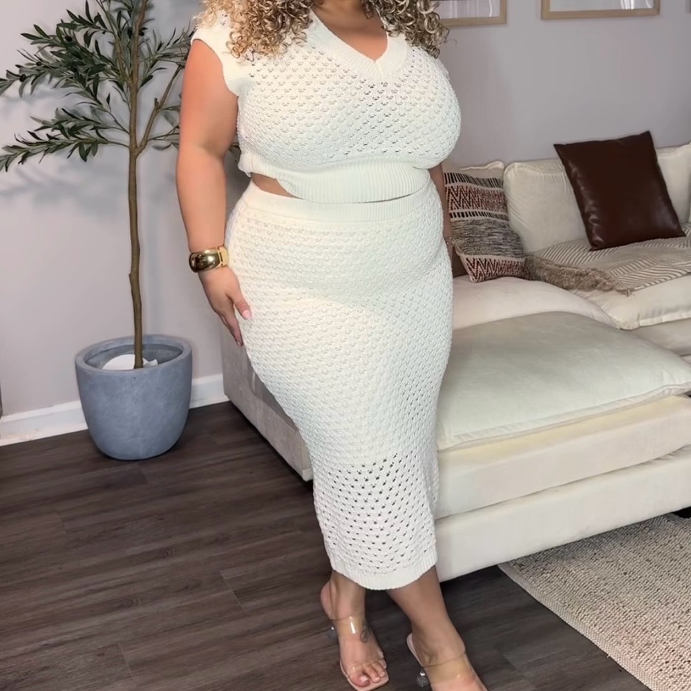 JCPenney White Knit Skirt Set